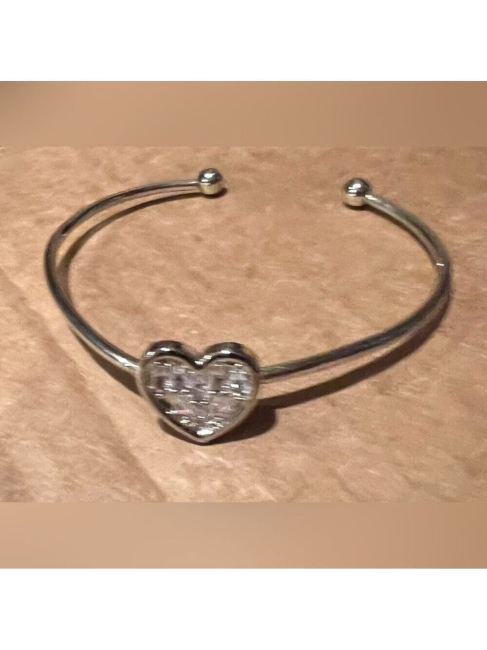 FASHION JEWELRY heartbcuff, silver, cubic cerconia. - Picture 2 of 4